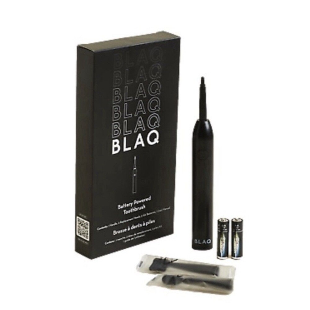 BLAQ Battery Powered Toothbrush with Handle 2 Replacement Heads 2 Batteries NEW